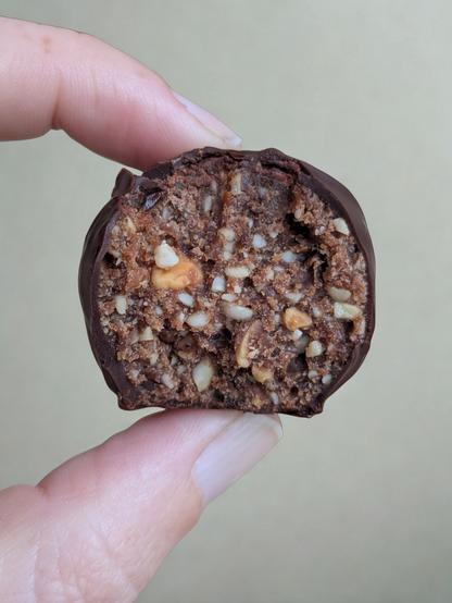 Peanut Butter Chocolate Chip Energy Bites
